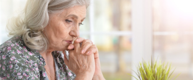 أعراض سن اليأس عند النساء والمخاطر الصحية المرافقة