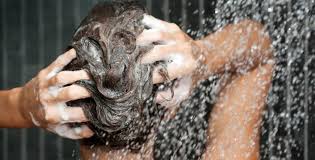 طريقة غسل الشعر الصحيحة و الحفاظ عليه