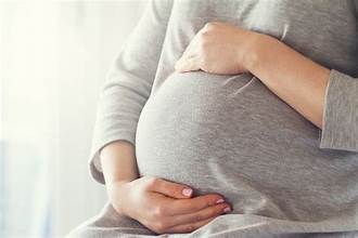 خرافات غذائية شائعة لدى النساء الحوامل